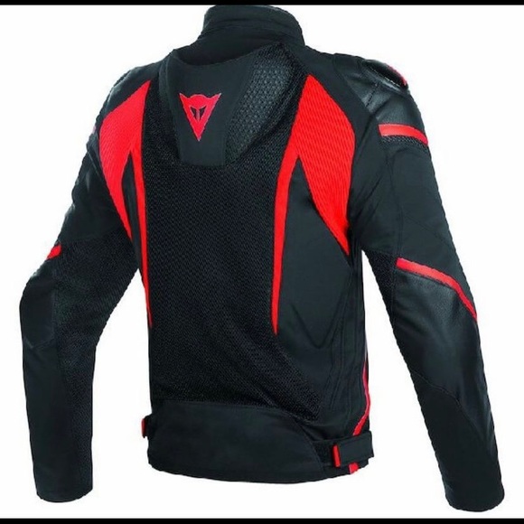 Meet your Posher, Malaika - Picture 2 of 3